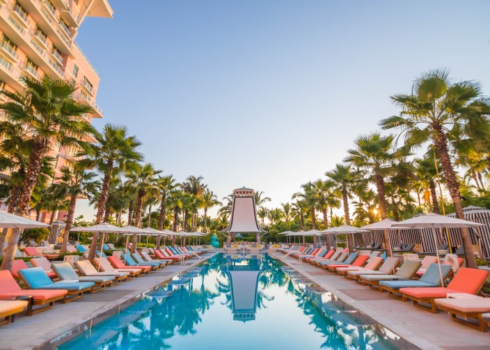 Sls baha mar