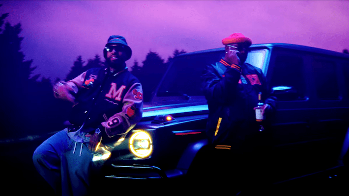 La vidéo «Ya Feel Me» de Larry June et de E-40 montre la baie du joueur