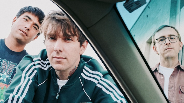 Joyce Manor revient après trois ans avec le nouveau single jangly `` Tous mes amis sont tellement déprimés ''
