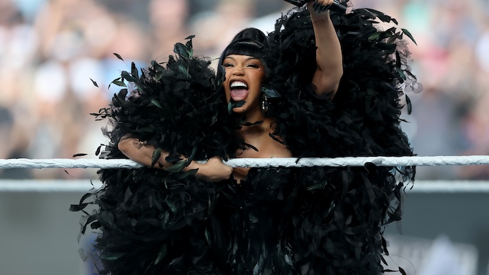 Les lutteurs de chèvre de Summerslam Host Cardi B incluent un qui's-qui des talons de la WWE