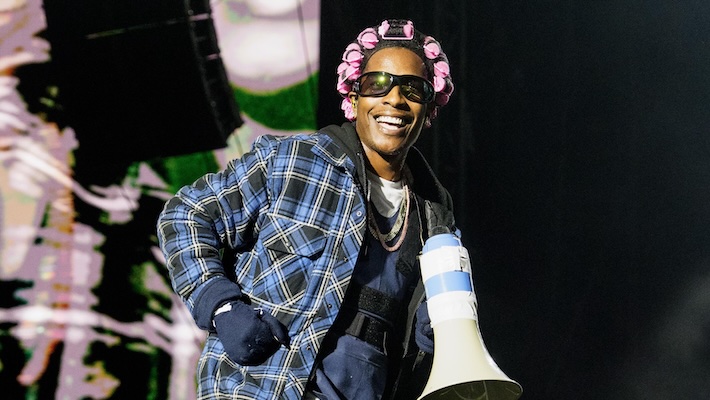 Asap Rocky appelle son nouveau film `` An Anxiété Attaque '' mais il a le thérapeute parfait: Jay-Z