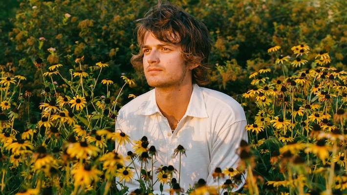DJO Surprise-Bien «The Crux Deluxe», qui est en fait un tout nouvel album