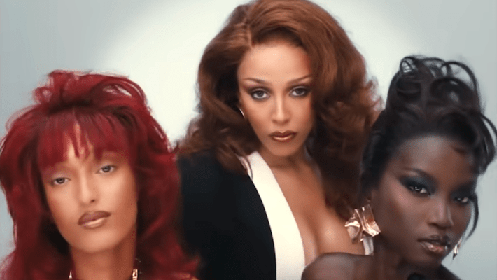 Doja Cat Cosmetic Cosmetic Inspired 'Gorgeous' Video donne un glam old-school