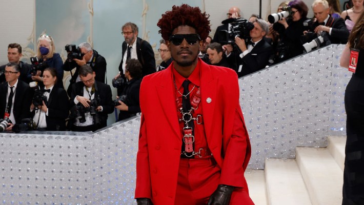 Labrinth lance une nouvelle ère avec `` Prelude '', un nouveau EP atterrissant bientôt