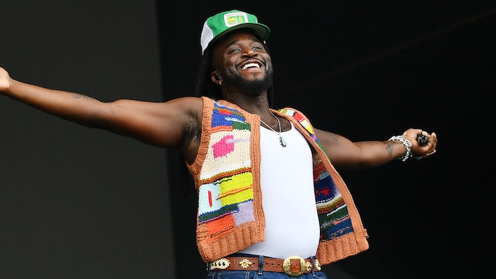 Voici la setlist de la tournée «The Great American Roadshow» de Shaboozey