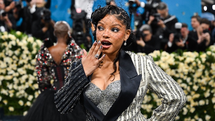 Halle Bailey veut explorer « L'amour ? Ou quelque chose comme ça' sur son premier album