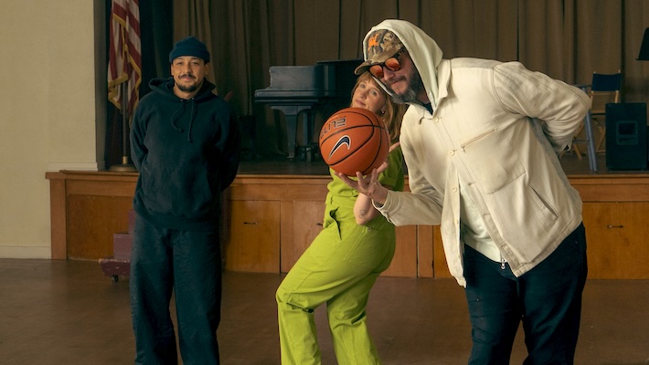 Jacob Elordi, Cristin Milioti, St. Vincent et d'autres auditionnent pour remplacer Bon Iver dans sa superbe nouvelle vidéo "Day One"