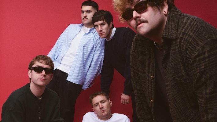Militarie Gun dévoile le nouveau single mélancolique « God Owes Me Money »