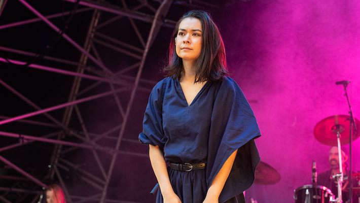 Mitski a dévoilé un nouvel album à la toute fin de son film de concert qui vient de sortir