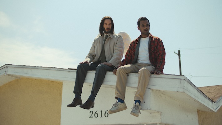 Voici quelques nouvelles images exclusives de "Good Fortune", le prochain film d'Aziz Ansari avec Keanu Reeves
