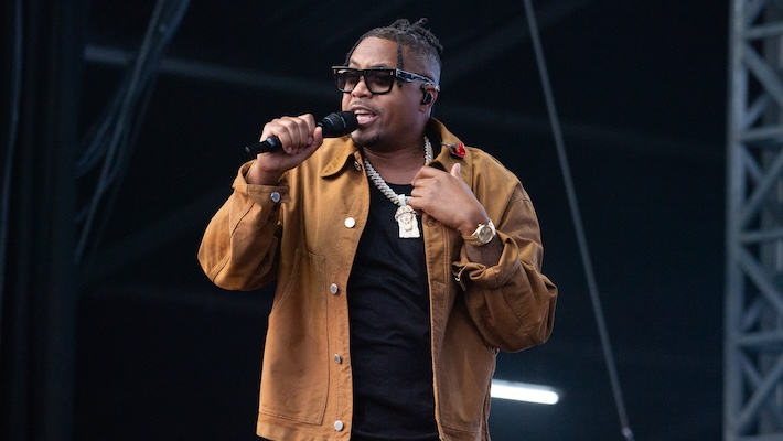 Nas et DJ Premier partagent la pochette et le titre de leur album commun, "Light-Years"