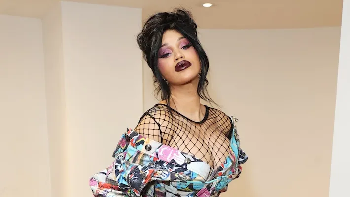 Cardi B passera le mois de janvier à répéter « 10 à 12 heures par jour » pour sa tournée tant attendue en 2026