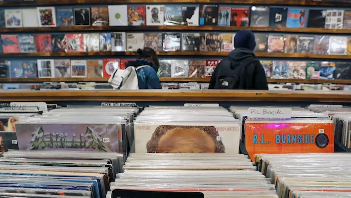 Indiecast s'intéresse à la musique la plus acclamée de 2025
