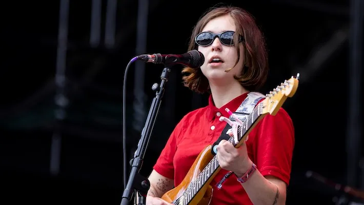 Snail Mail est à fond sur le « Jeopardy ! » Une candidate qui lui ressemble étonnamment