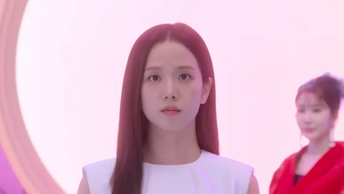 "Boyfriend On Demand" : tout ce qu'il faut savoir sur la nouvelle série Netflix Rom-Com de Jisoo