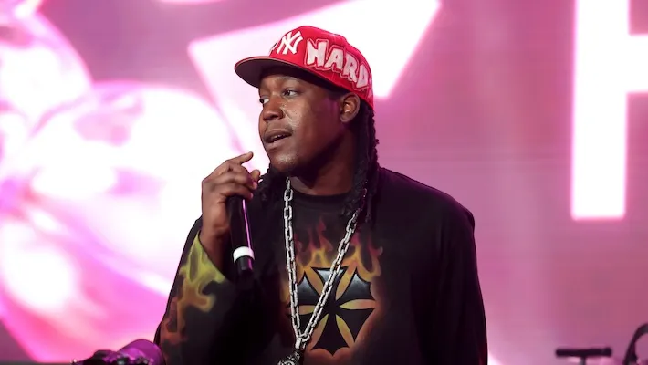 Don Toliver contribue à la bande originale de "Scream 7" avec la nouvelle chanson effrayante "Creepin"