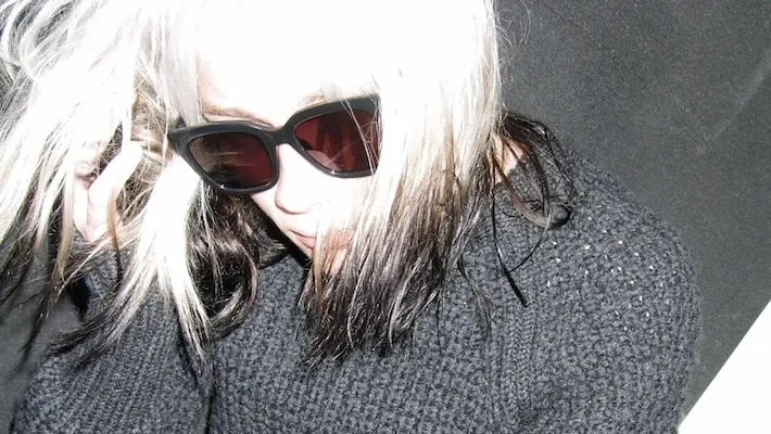 Le premier album de Nettspend arrive bientôt alors qu'il donne une nouvelle date de sortie à "Early Life Crisis"