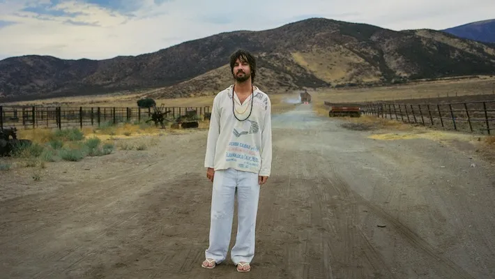 Tame Impala part en tournée et emmène Djo et Dominic Fike avec lui