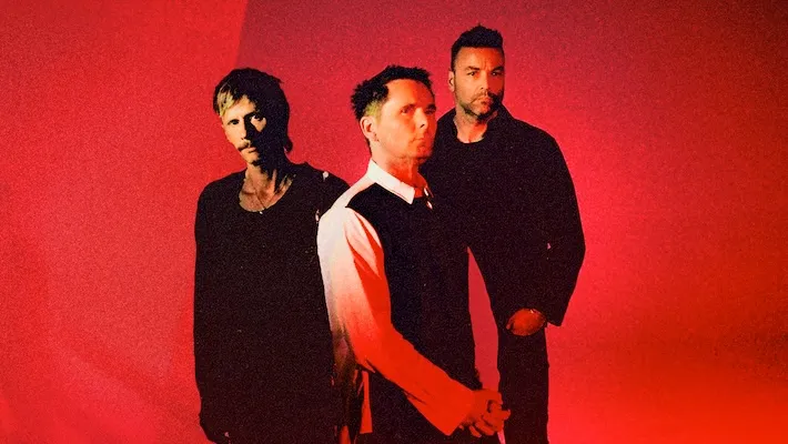 Muse partage une vidéo cinématographique « Be With You » après avoir annoncé son nouvel album depuis l’espace